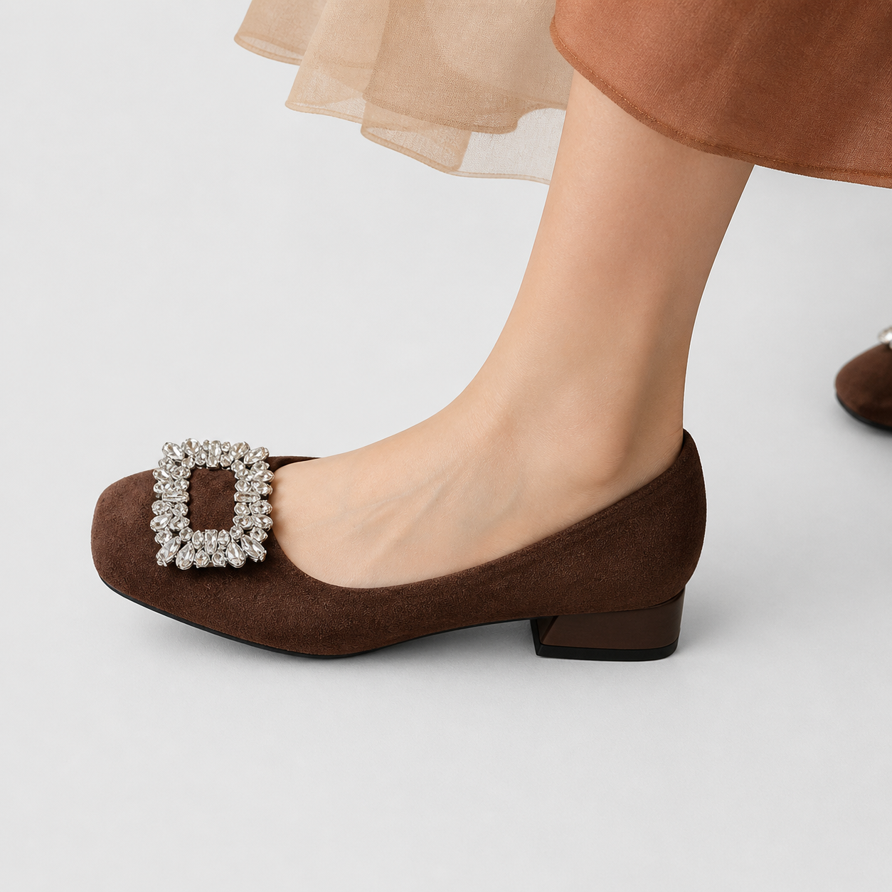 Tacones cómodos con plantilla acolchada — modelo Julianyssa (imagen 6)
