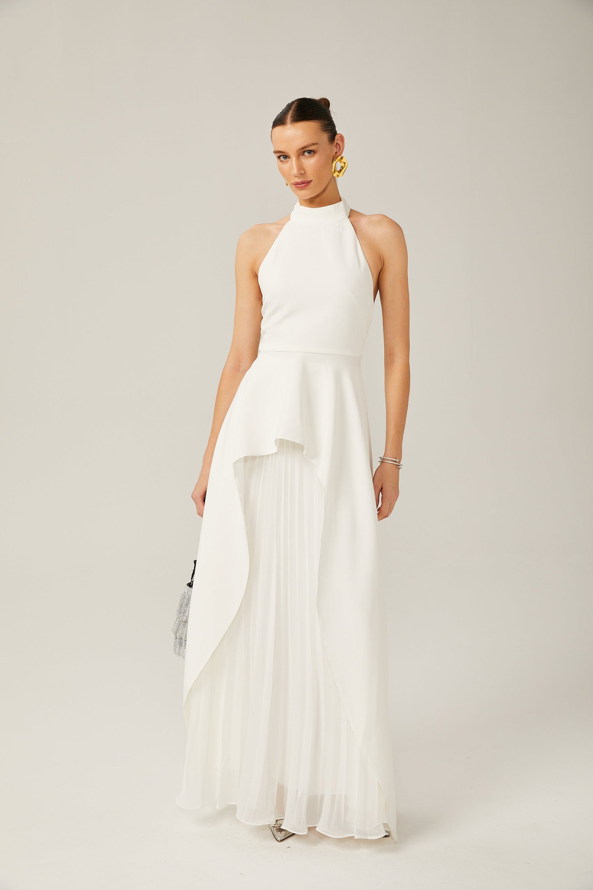 Elegancia minimalista en blanco y negro — modelo Vestido Candela™ (imagen 6)