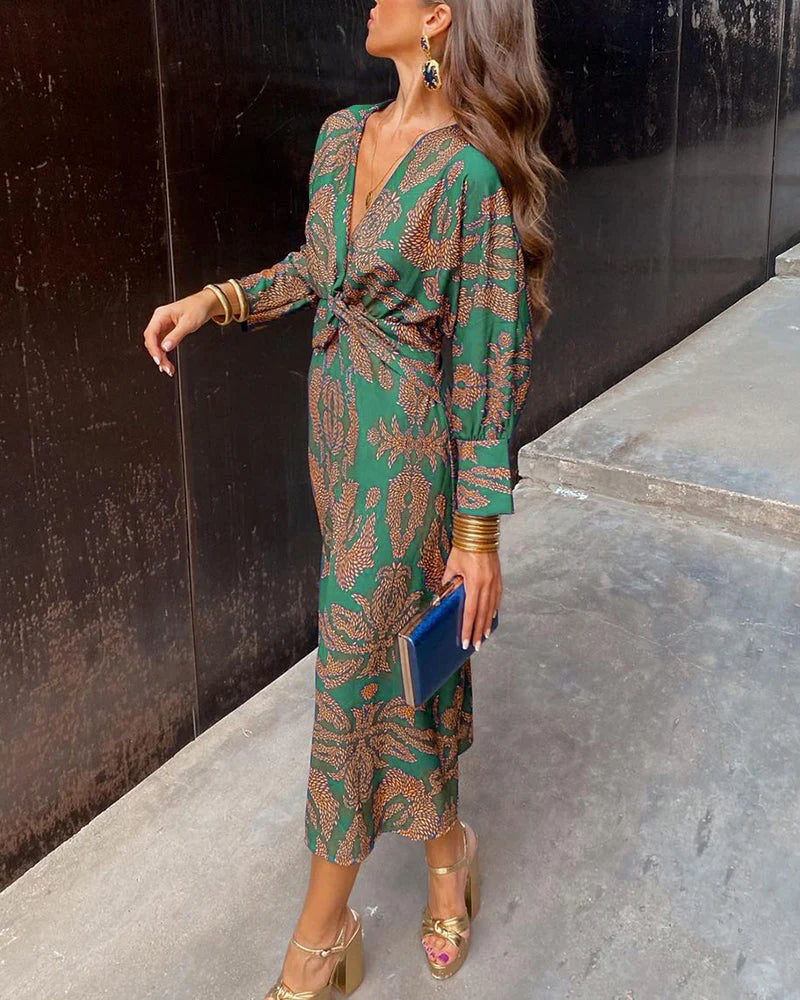 Diseño floral con aire contemporáneo — modelo Vestido Aitana™ (imagen 2)