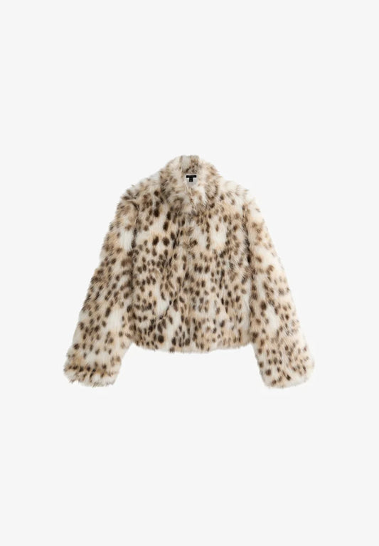 Chaqueta Efecto Pelo — modelo Cristina