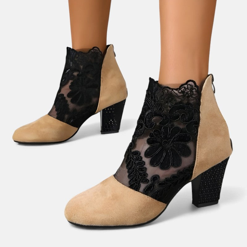 Botín de tacón bloque con encaje floral — modelo Petra (imagen 2)