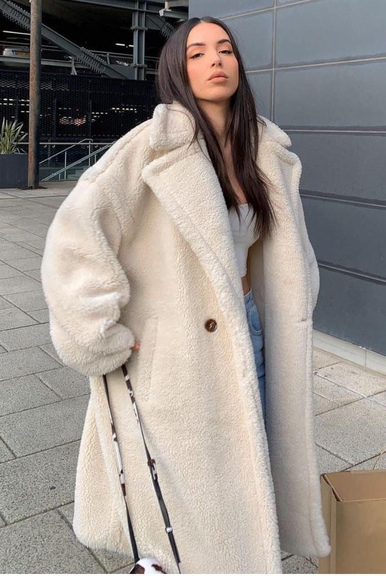 Gabardina Elegante — modelo Sara (imagen 8)