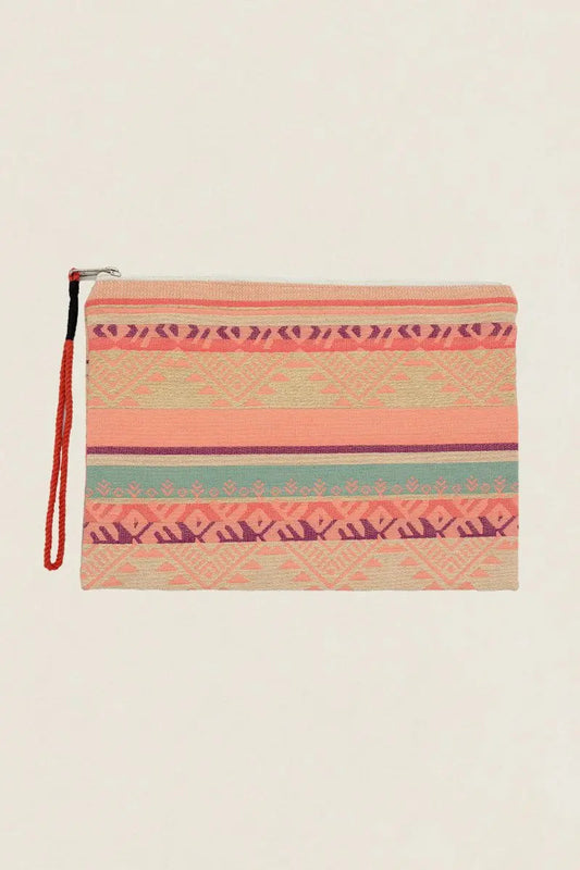 Bolso Indi 47: Estilo contemporáneo y versatilidad para tu día a día