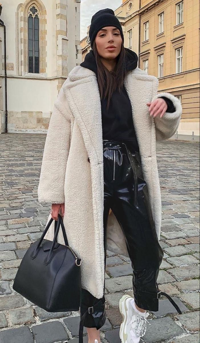 Gabardina Elegante — modelo Sara (imagen 10)