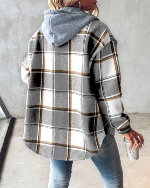 Chaqueta Hoodie — modelo Jasmin (imagen 11)