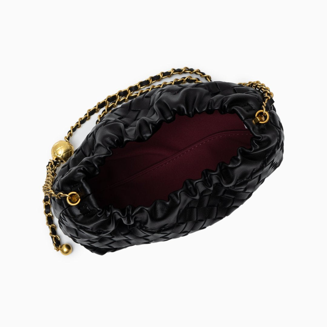 Bolso pouch con cadena dorada — modelo Iglesias (imagen 14)