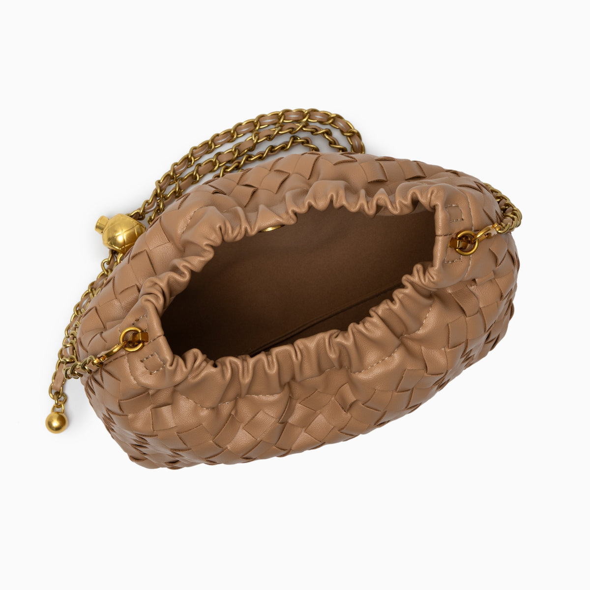 Bolso pouch con cadena dorada — modelo Iglesias (imagen 20)