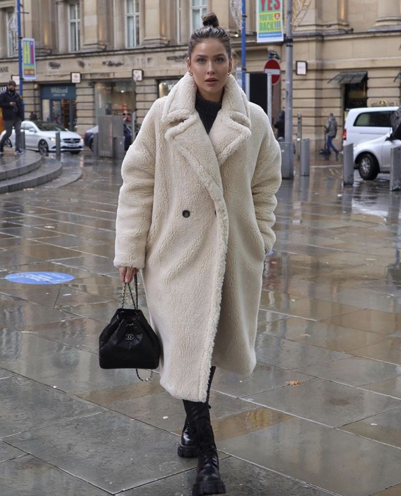Gabardina Elegante — modelo Sara (imagen 14)
