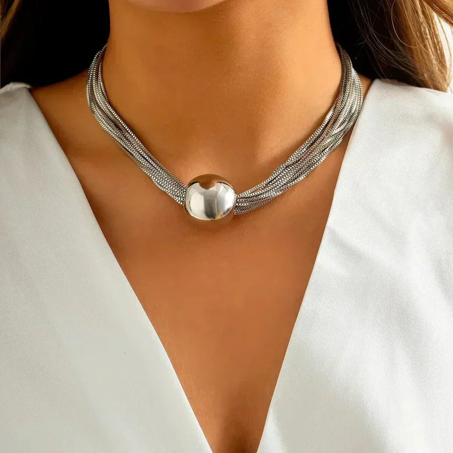 Collar dorado elegante (imagen 2)