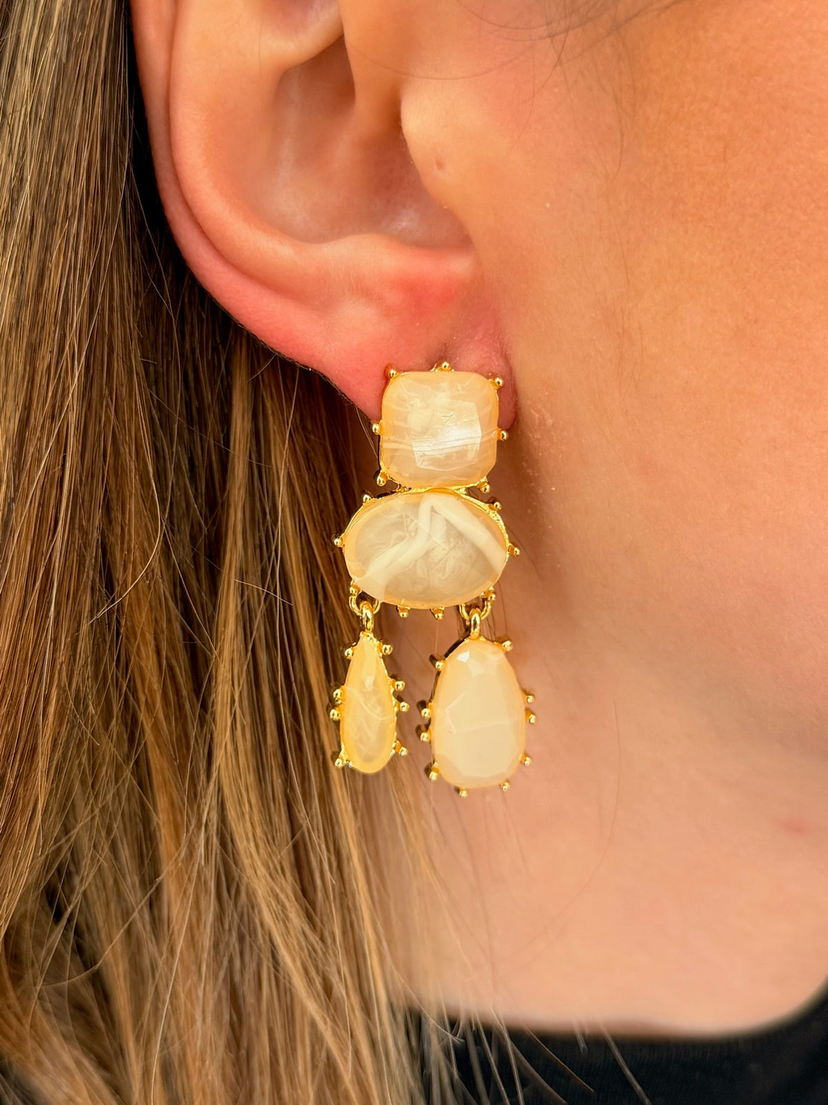 Pendientes con piedras marfil Alba (imagen 2)