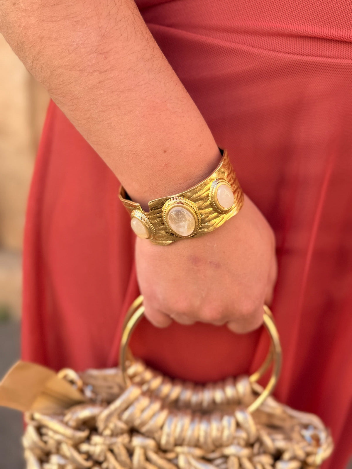 Pulsera de Aros Dorados Renata — Brillo y Estilo
