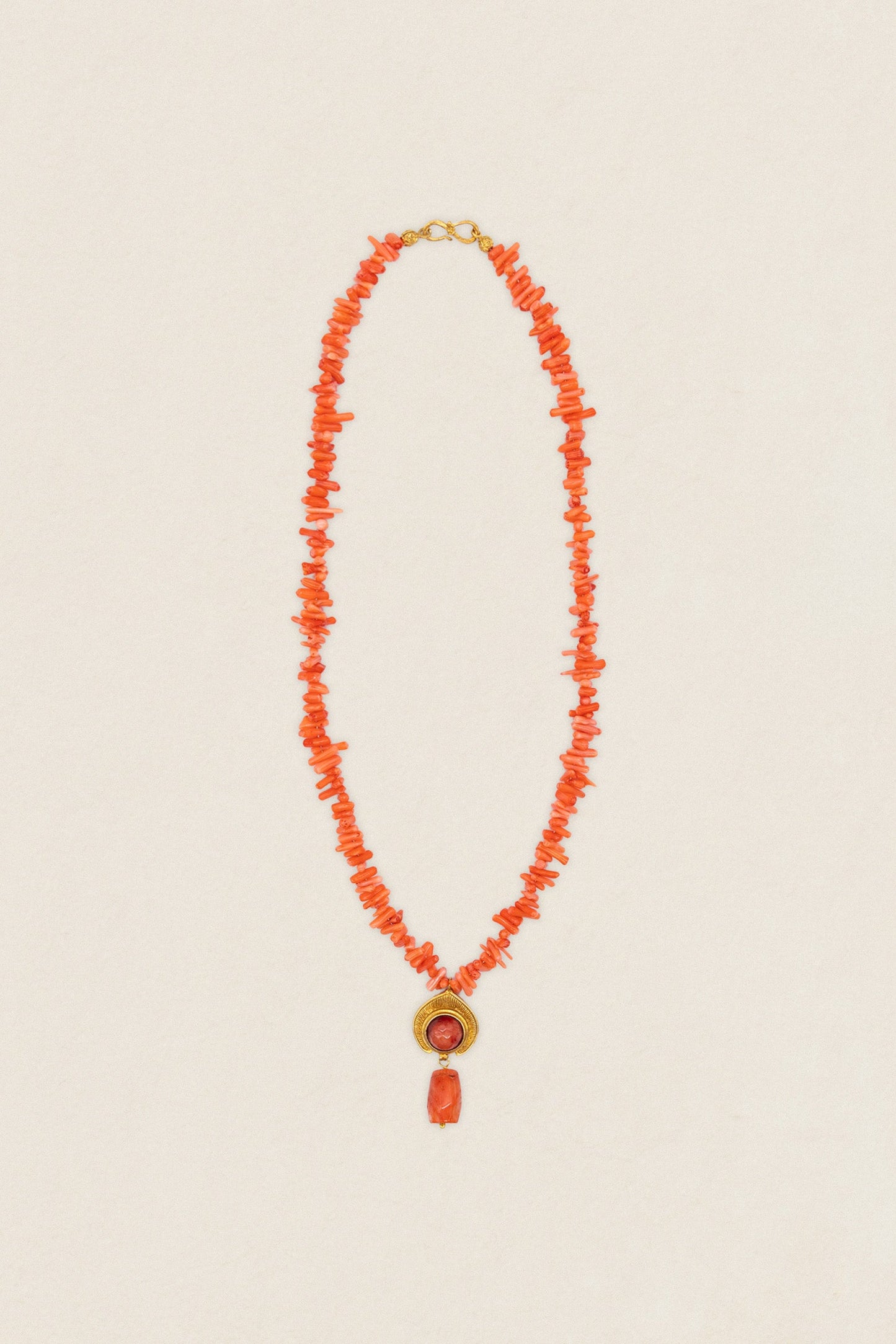 Collar Cecile Corales CO03