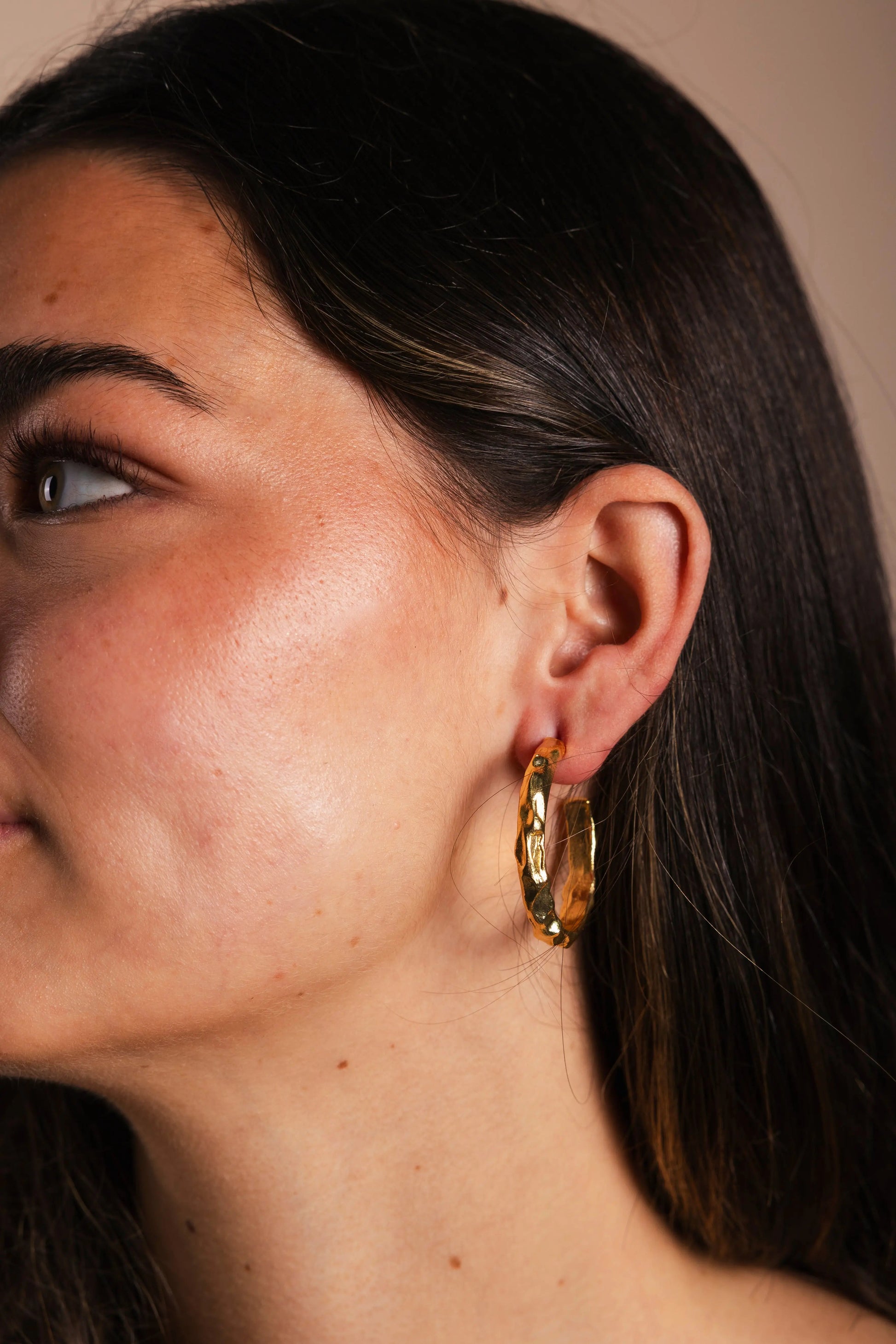 Pendientes Argollas Relieves PEN149 (imagen 2)