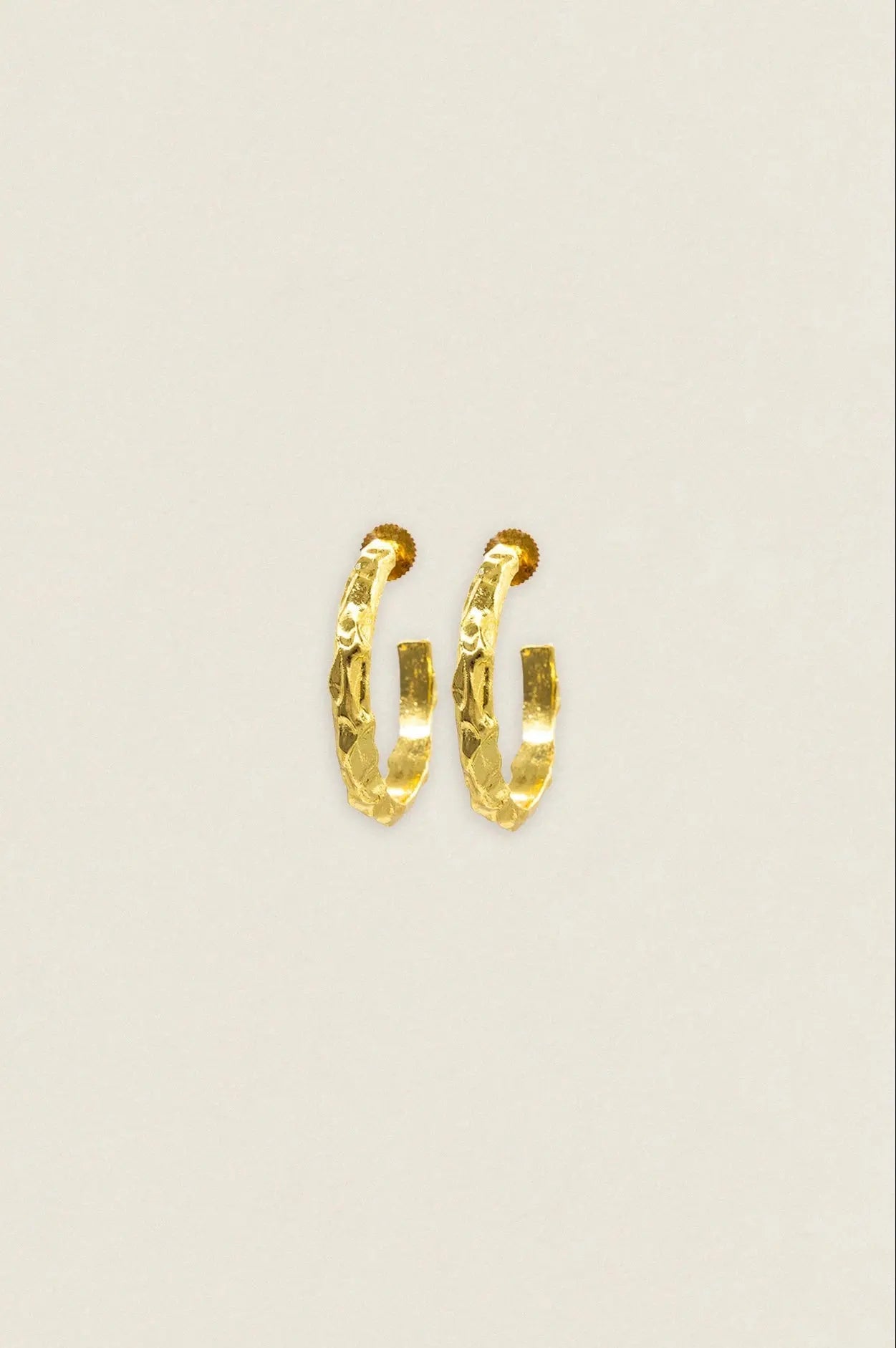 Pendientes Argollas Relieves PEN149