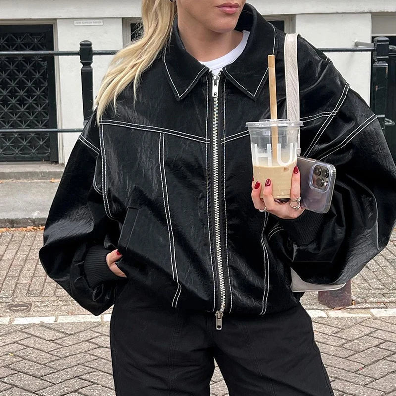 Chaqueta de Cuero Oversize — modelo Jacqueline (imagen 4)