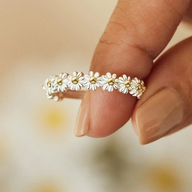 Anillo ajustable con margaritas esmaltadas (imagen 3)