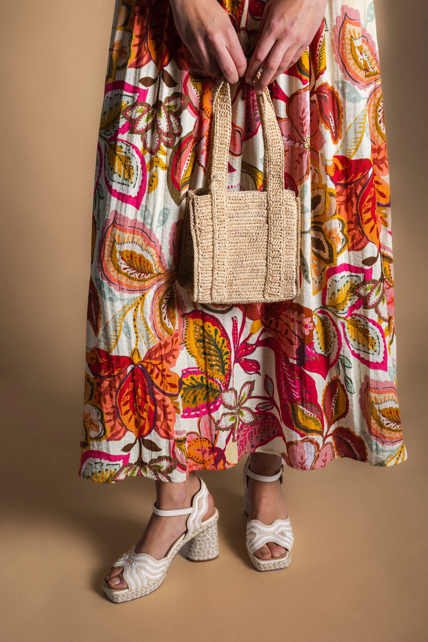Bolso de Mano Salaga - Elegante y Práctico (imagen 3)