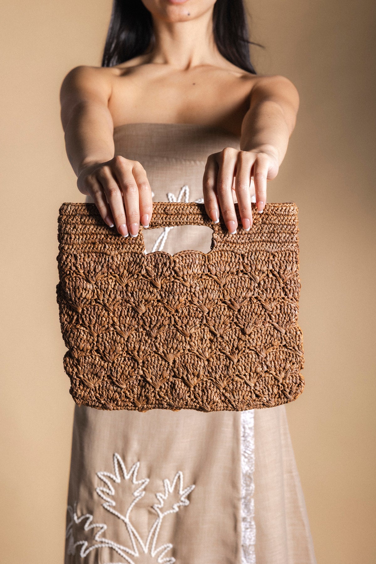 Bolso de Mano en Rafia Sacha - Estilo Natural y Chic (imagen 2)