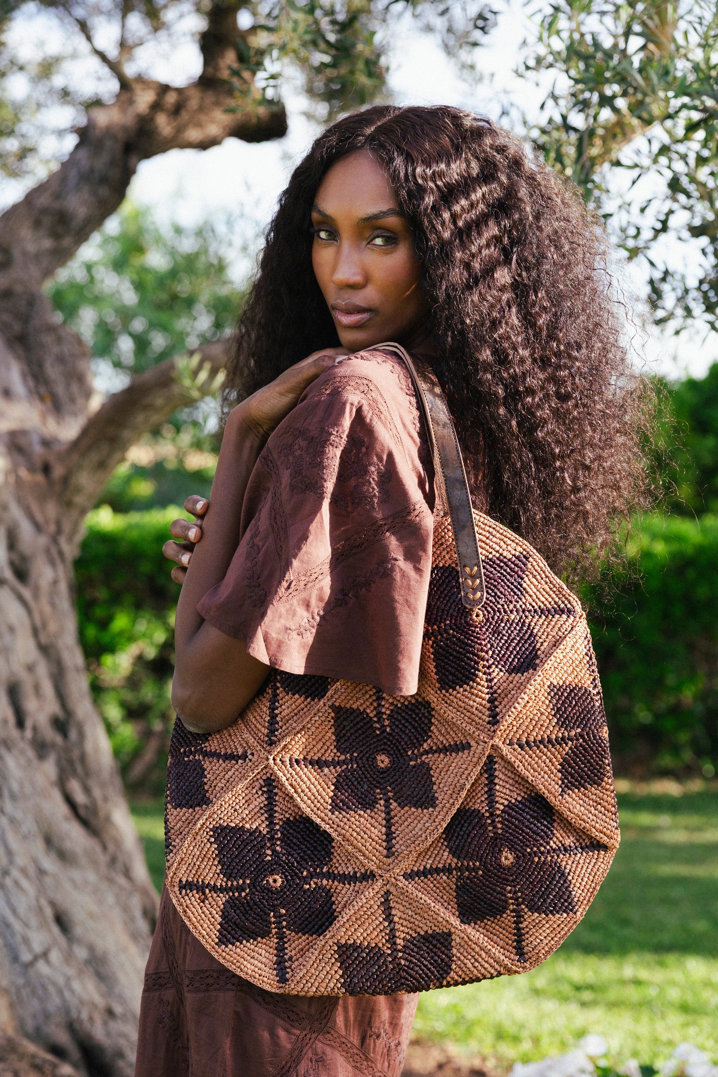 Bolso Lea en rafia (imagen 2)