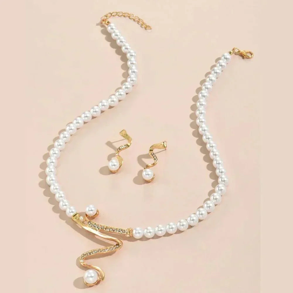 Juego de collar y pendientes de perlas naturales (imagen 3)
