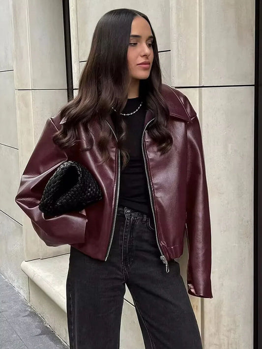 Bomber Cuero — modelo Inaya
