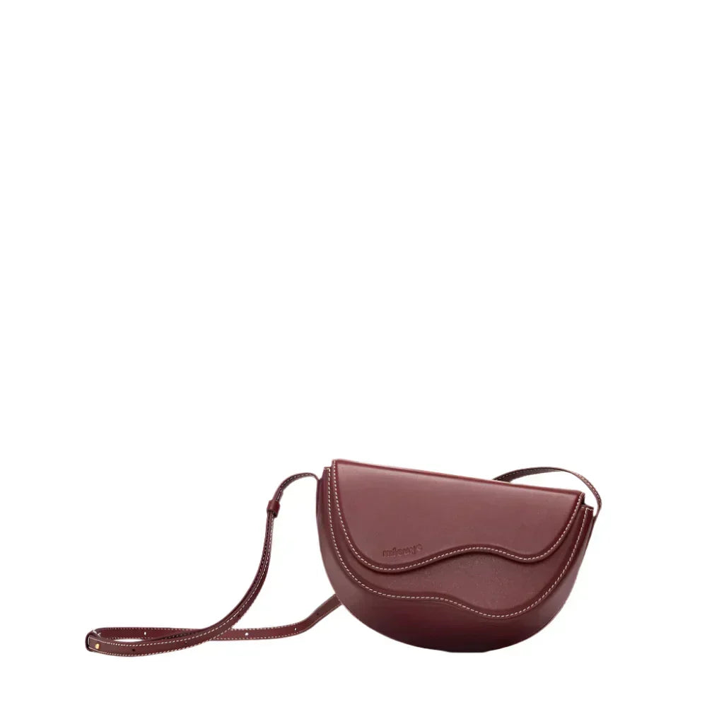 Bolso pequeño con solapa ondulada — modelo Chiara (imagen 10)