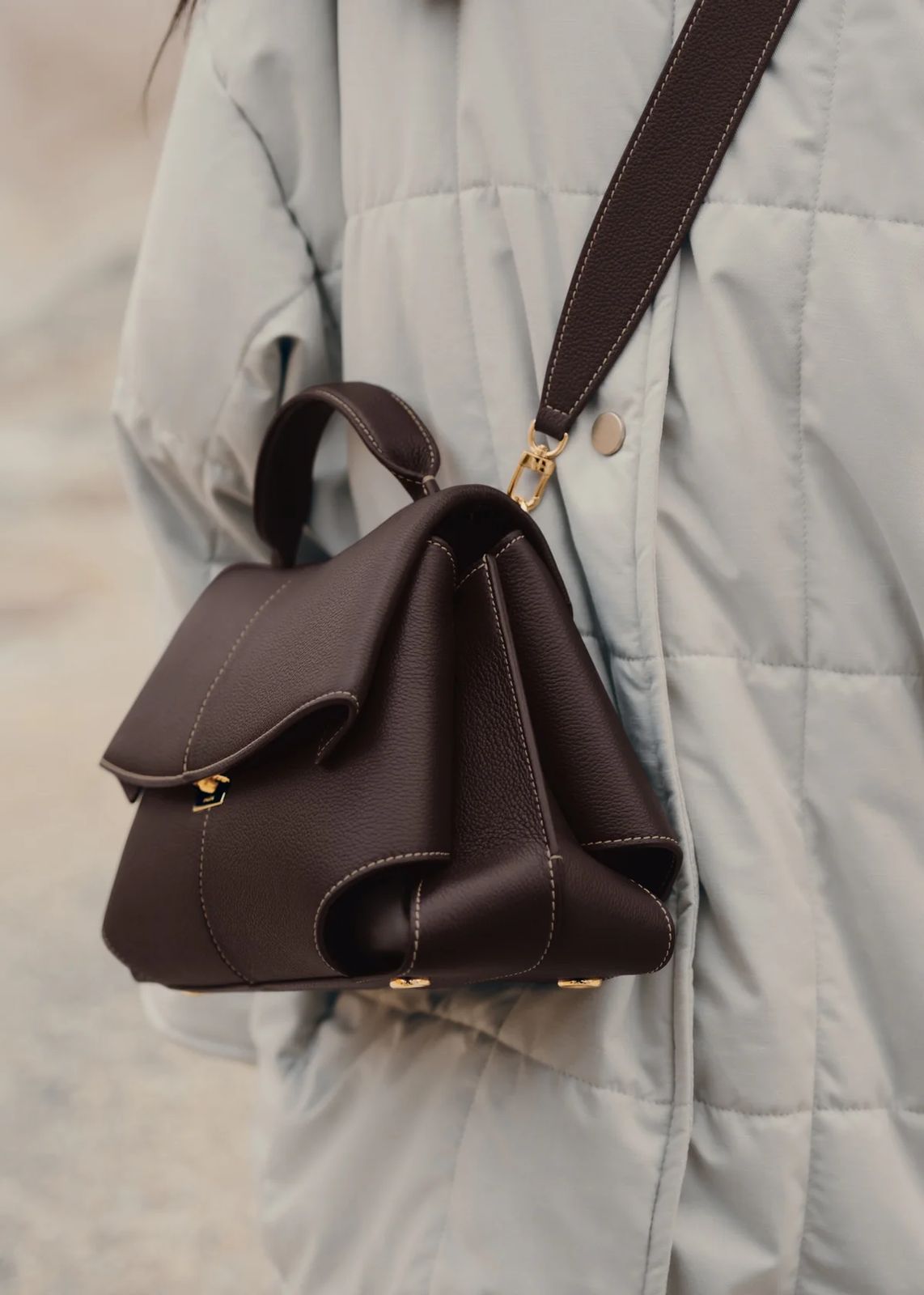 Bolso estructurado moderno — modelo Arias (imagen 10)