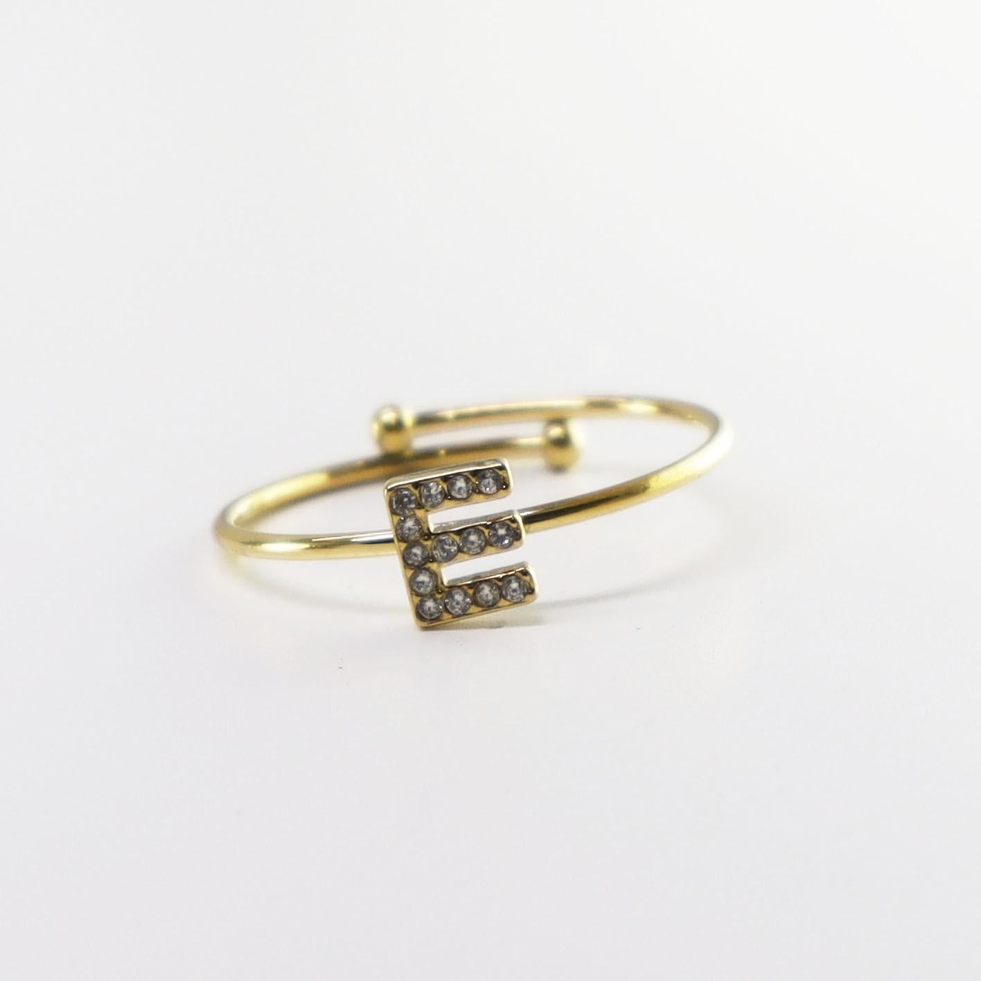 Lux — modelo Anillo personalizado con letra (imagen 5)