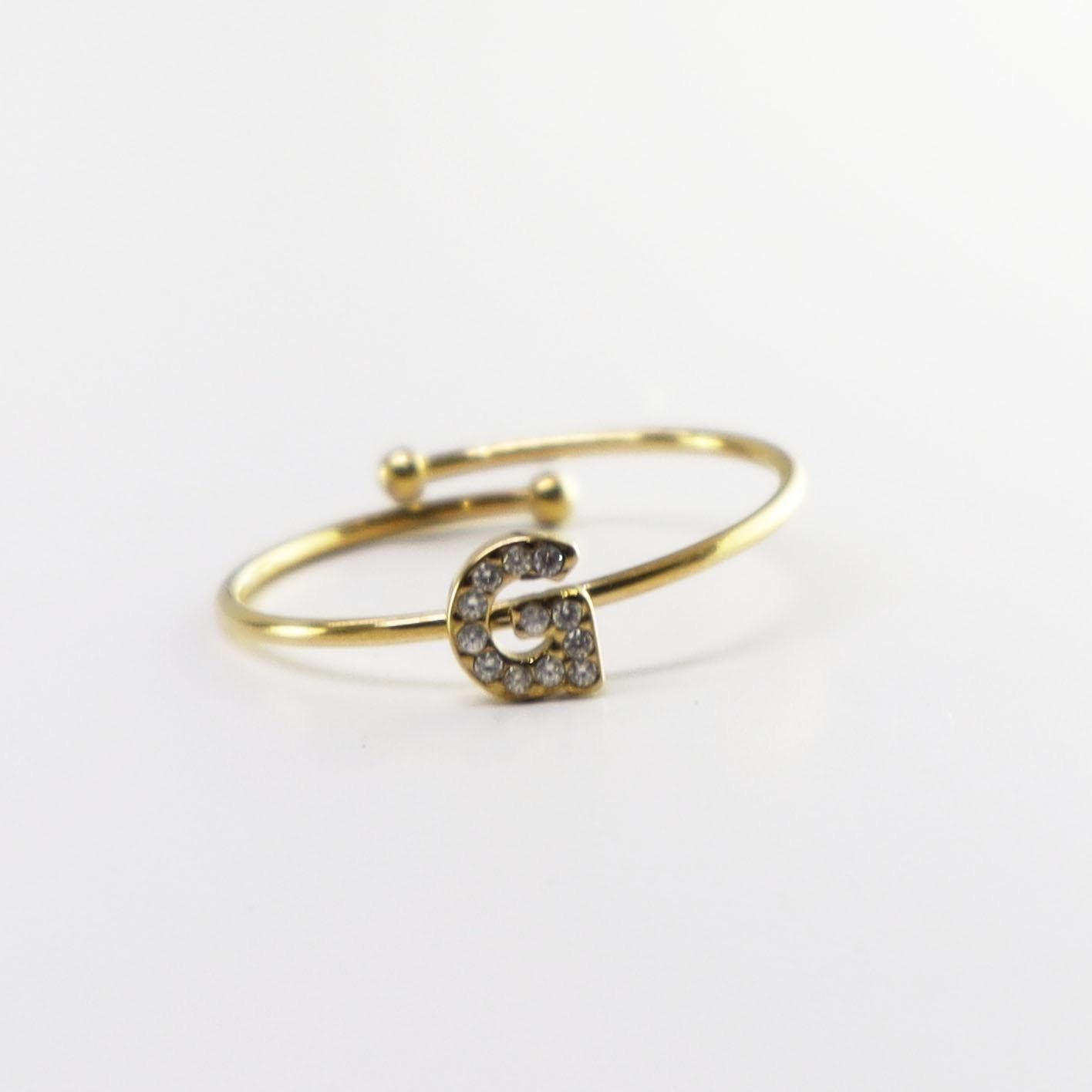 Lux — modelo Anillo personalizado con letra (imagen 7)