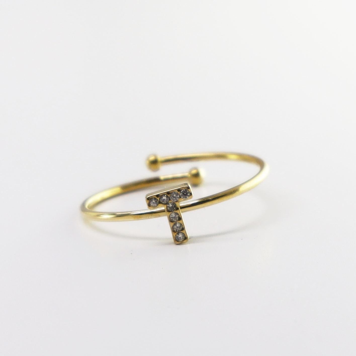 Lux — modelo Anillo personalizado con letra (imagen 20)