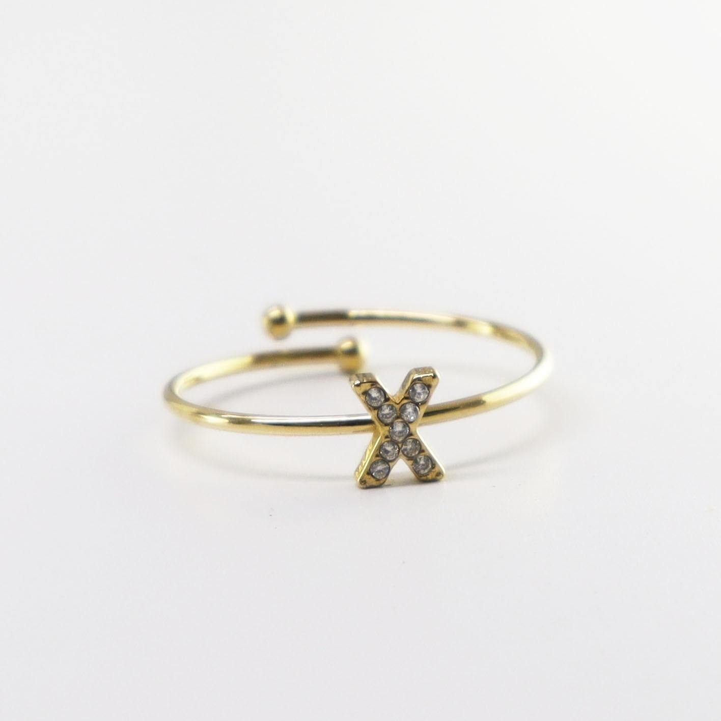 Lux — modelo Anillo personalizado con letra (imagen 23)