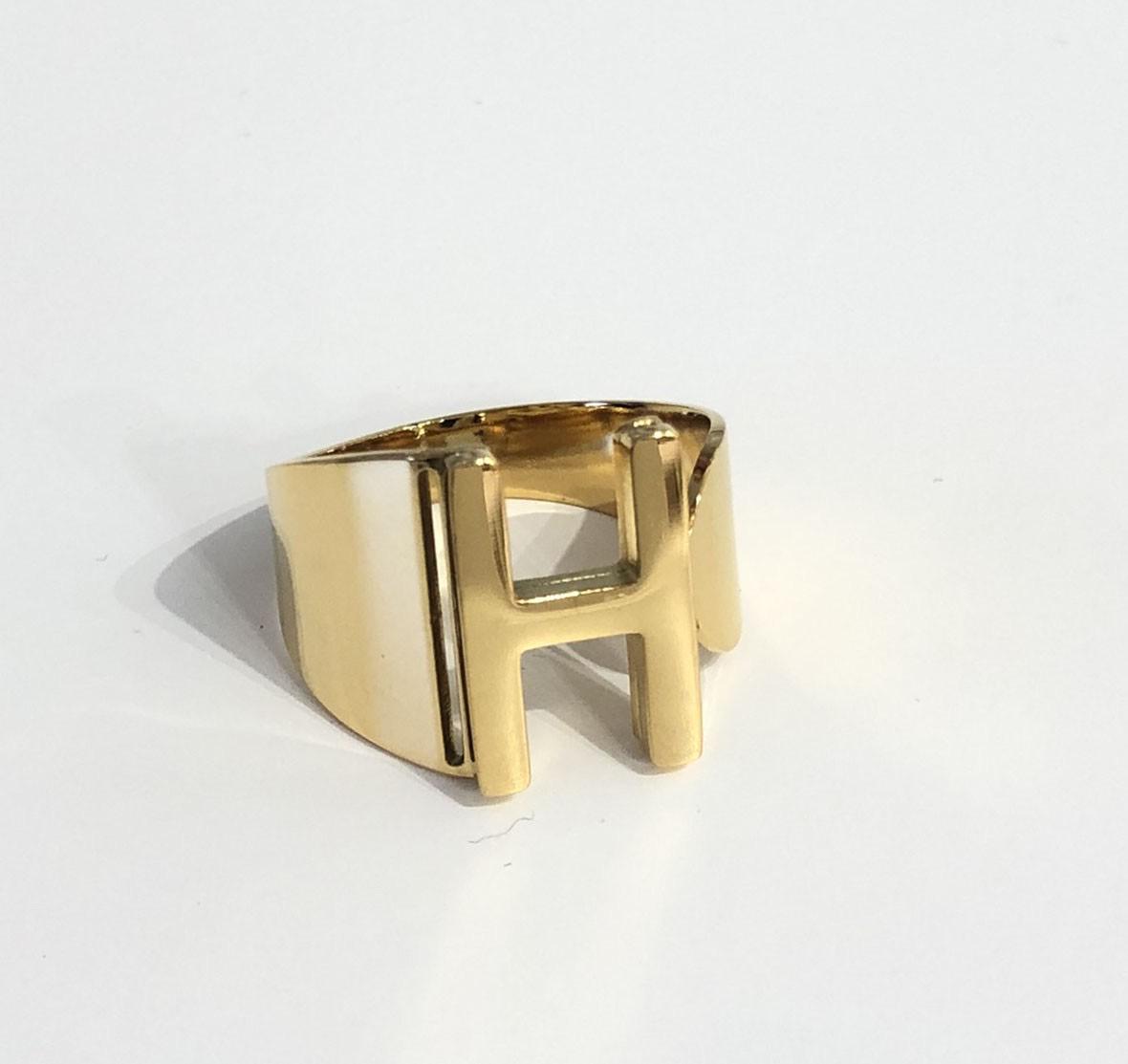 Scar — modelo Anillo personalizado con inicial (imagen 8)
