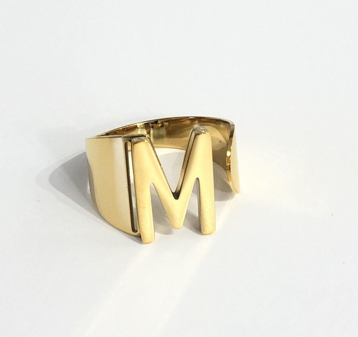Scar — modelo Anillo personalizado con inicial (imagen 13)