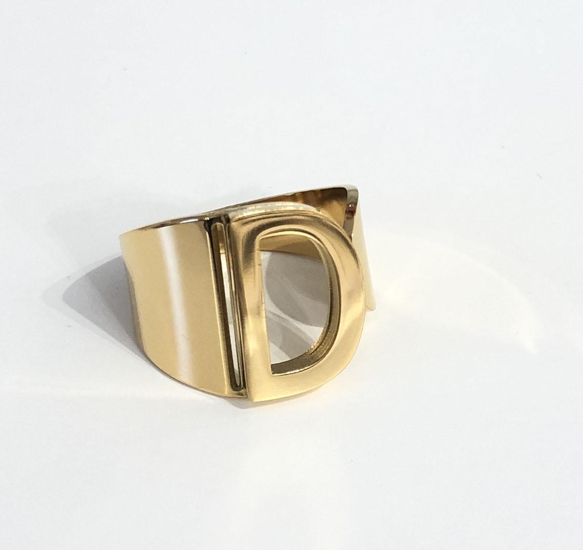 Scar — modelo Anillo personalizado con inicial (imagen 4)