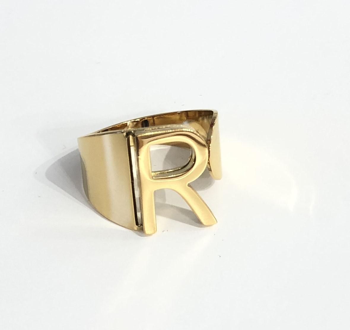 Scar — modelo Anillo personalizado con inicial (imagen 18)