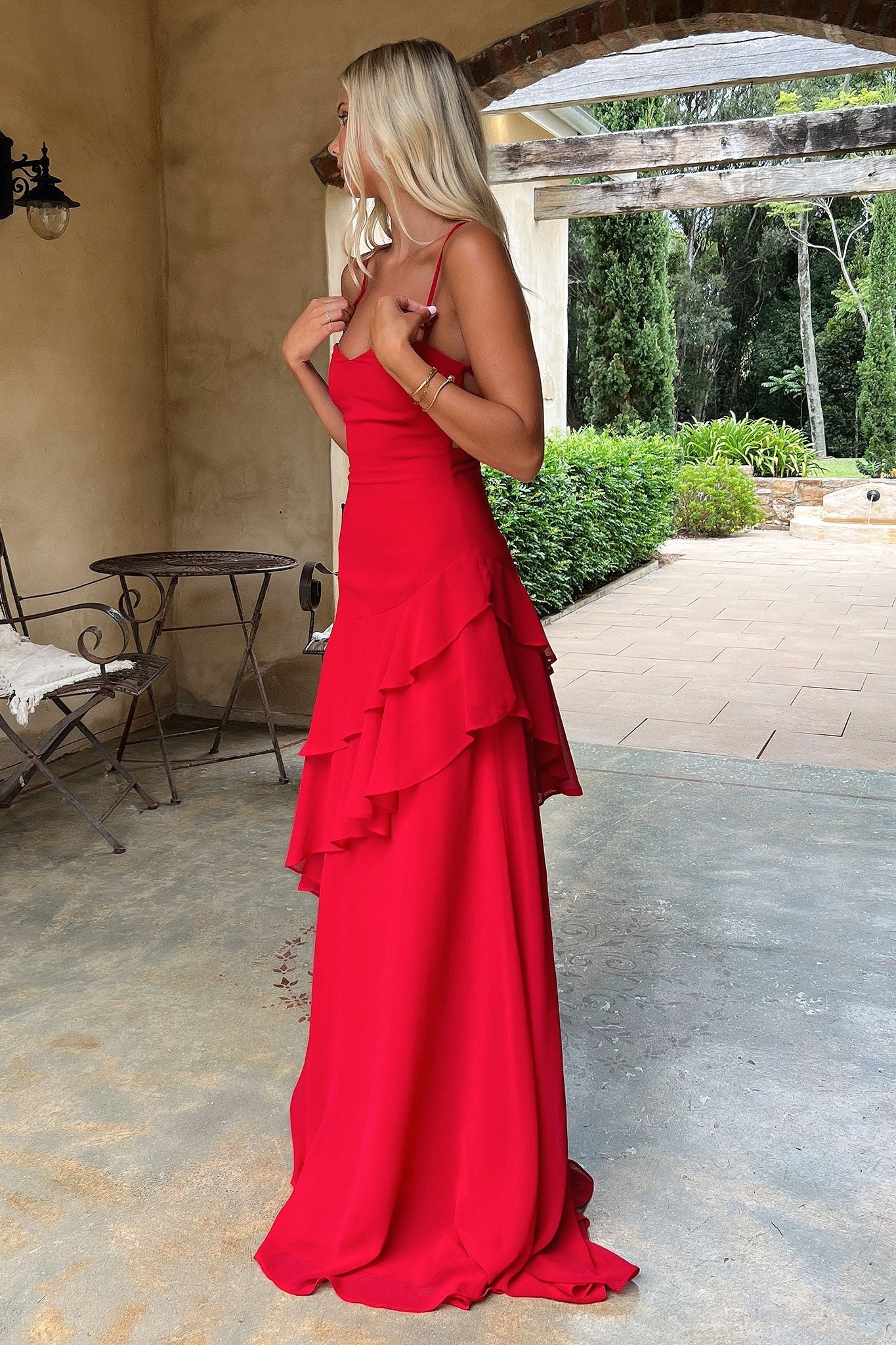 Elegancia impactante para ocasiones especiales — modelo Vestido Desiré™ (imagen 6)