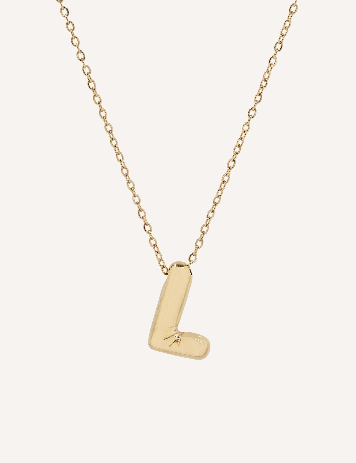 Collar dorado con inicial (imagen 12)