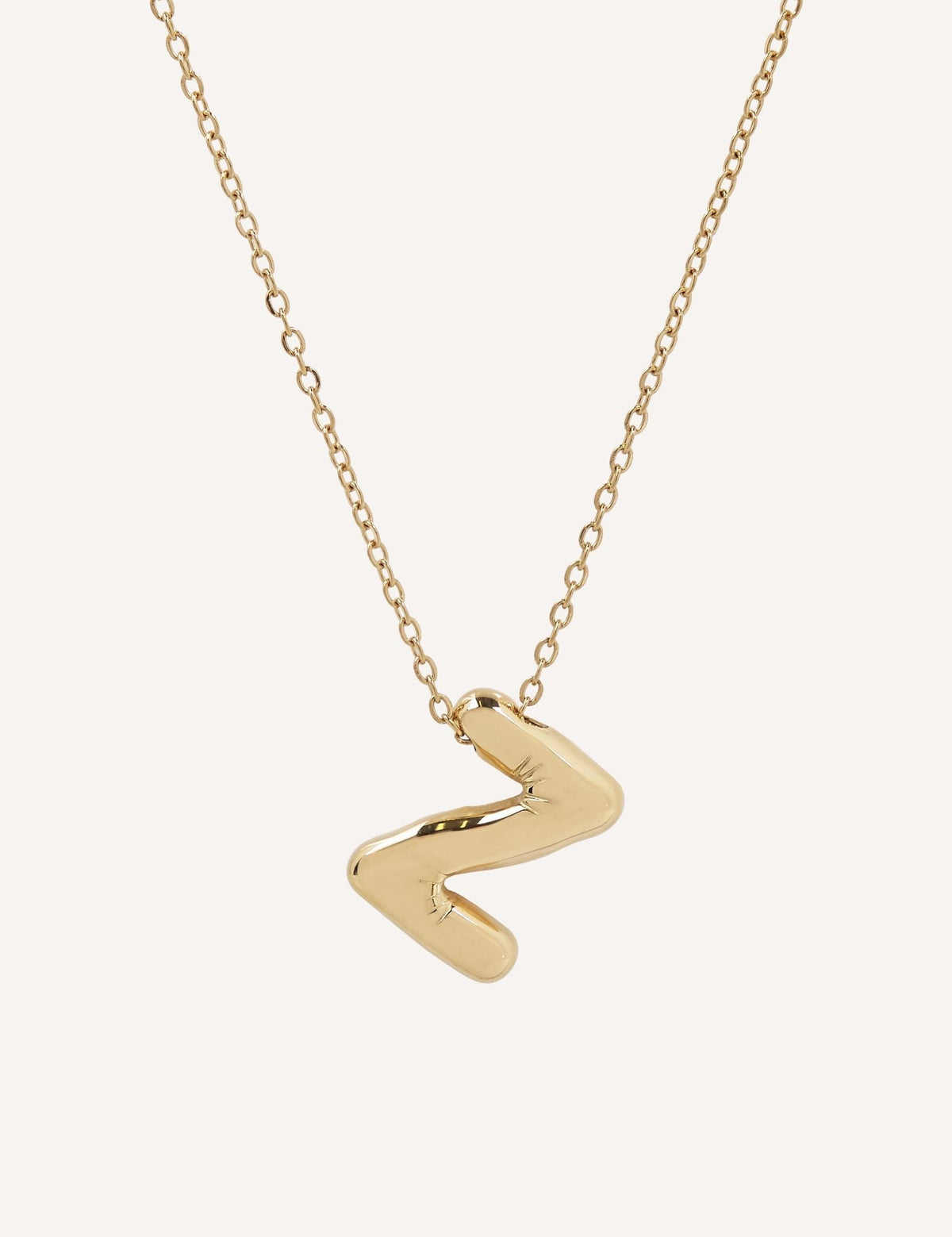 Collar dorado con inicial (imagen 26)