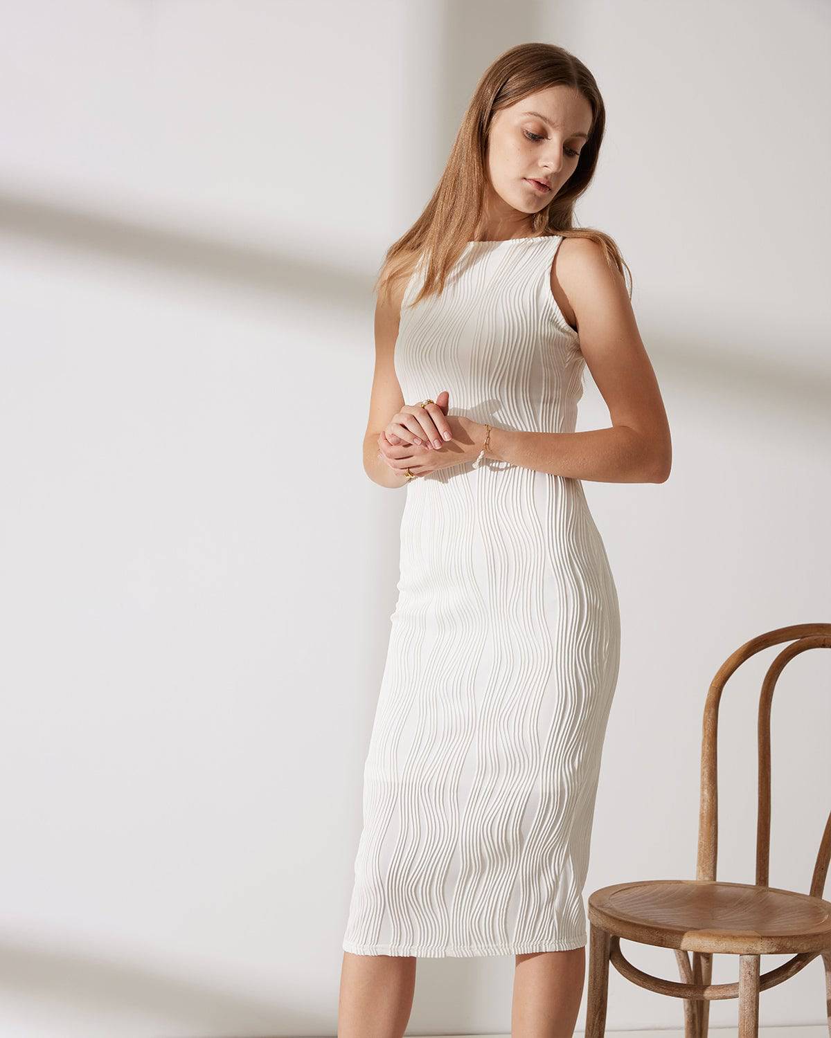 Elegancia sutil y textura sofisticada — modelo Vestido Laura™ (imagen 5)