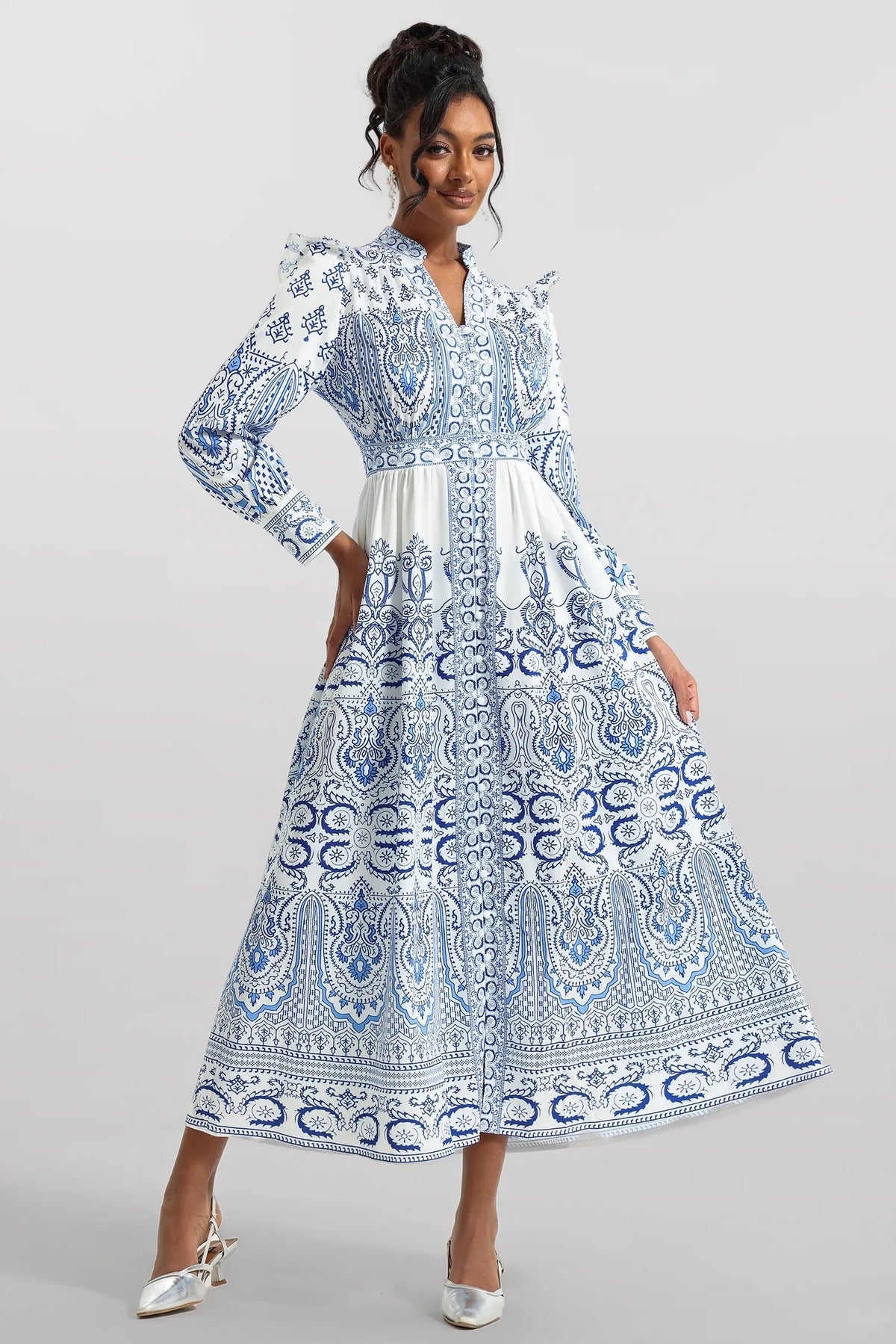 Elegancia atemporal con esencia mediterránea — modelo Vestido Triana™ (imagen 3)