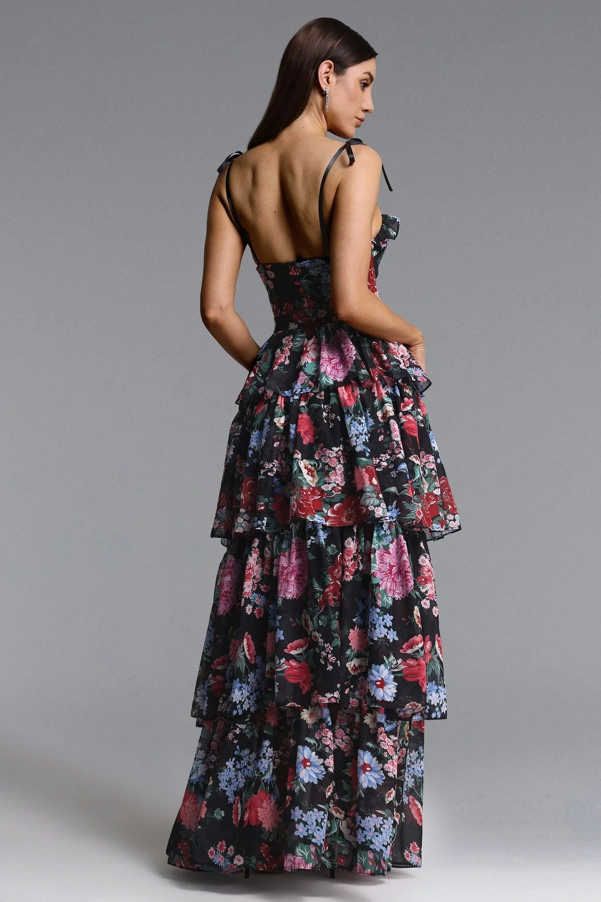Elegancia Floral que Deslumbra — modelo Vestido Valeria™ (imagen 3)