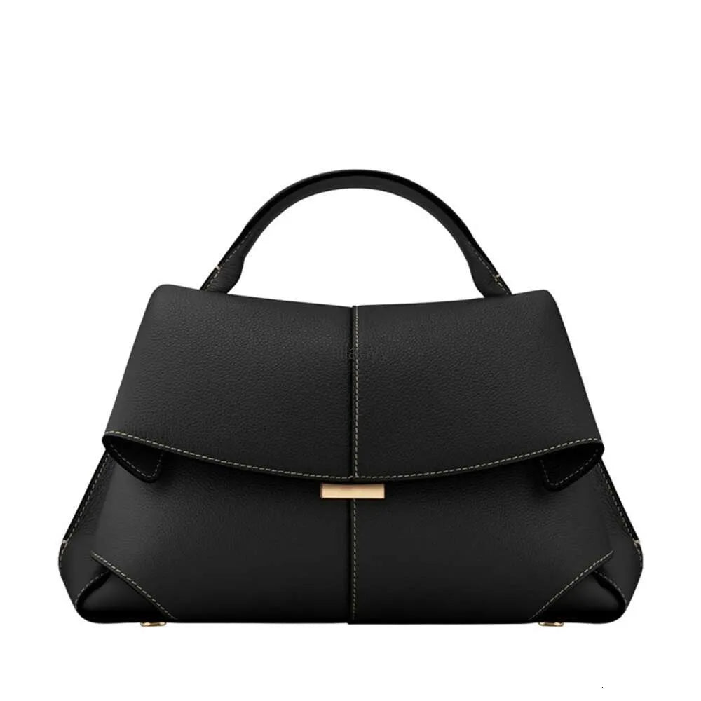 Bolso estructurado moderno — modelo Arias