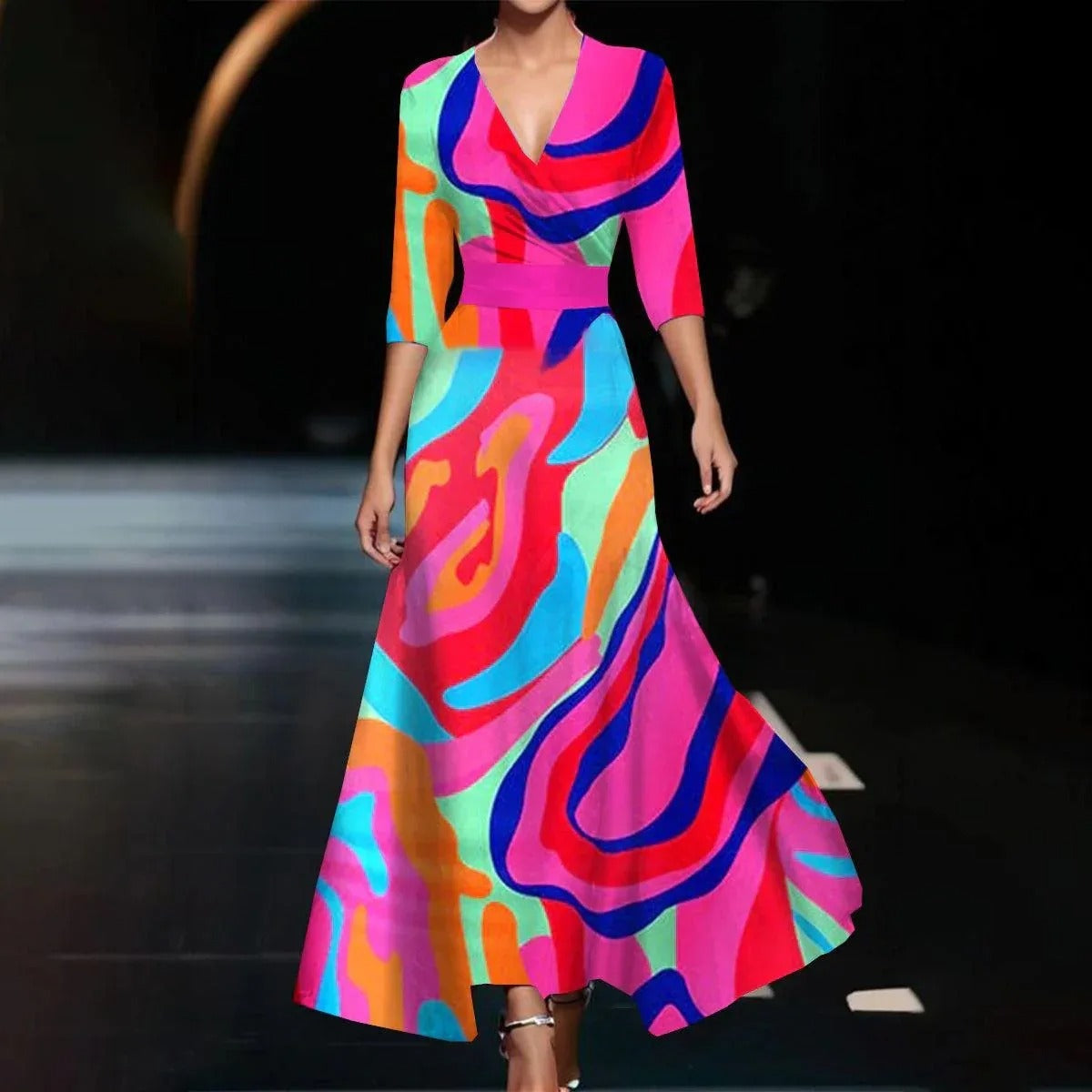 Detalle floral que potencia tu belleza — modelo Vestido Paula™ (imagen 6)
